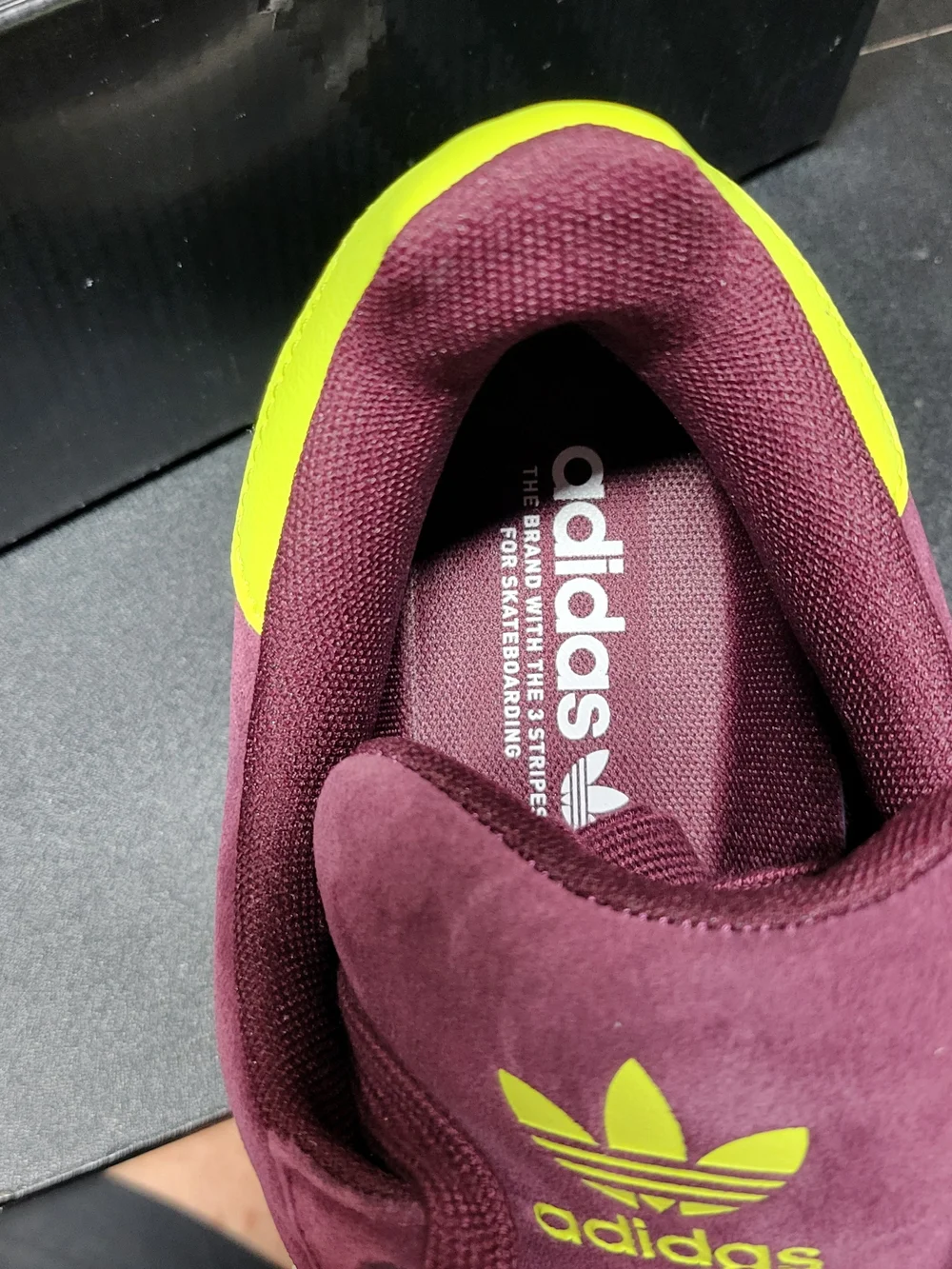 *NEW* Adidas Campus ADV Maroon/Yellow Size Mens 11.5 Womens 12.5 w/Tags & Box